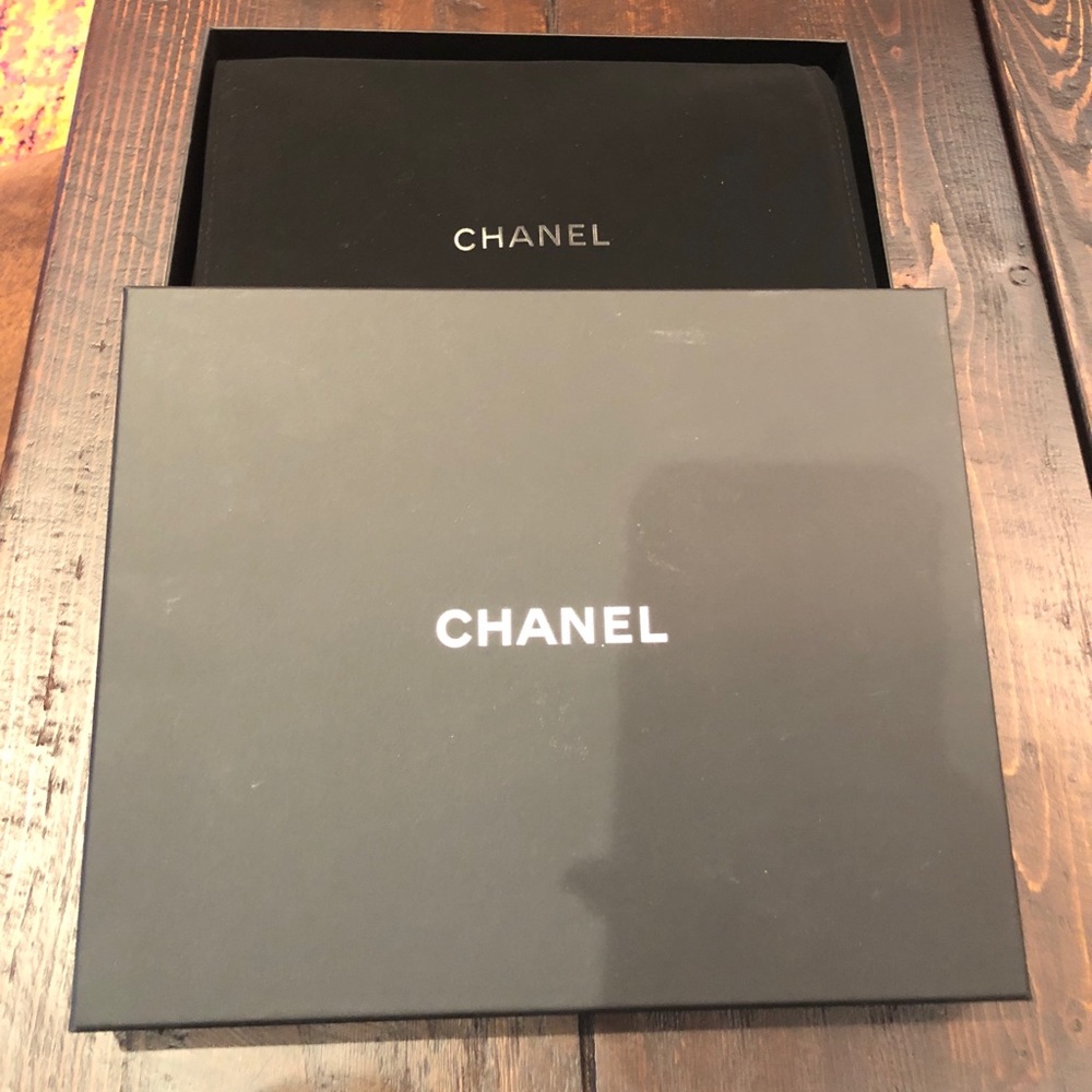 Chanel necklace box, packing materials, ribbon